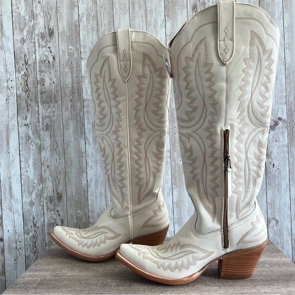 Ariat Shoes - ARIAT WOMEN'S CASANOVA TALL WESTERN BOOTS - Cowboy Leather NWOB 9.5
